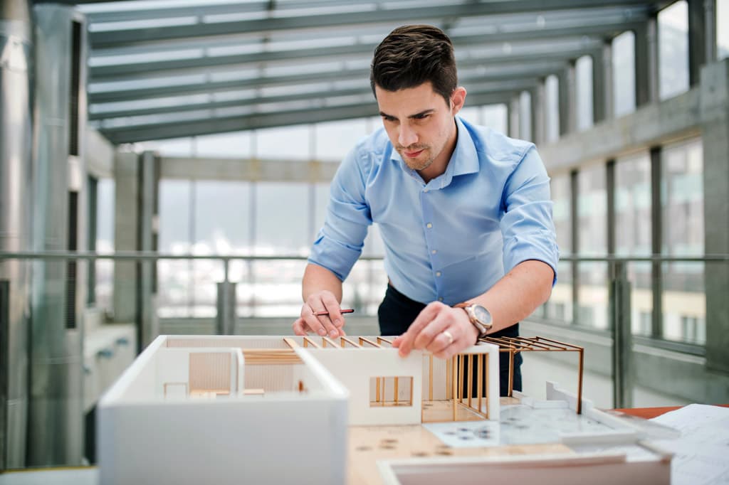 Su estudio de arquitectura en Pontevedra